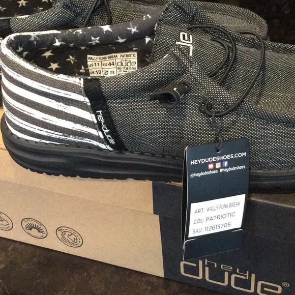 Hey Dude Wally Funk Break Patriotic ~ NIB~ with Tags~USA American Flag - Picture 3 of 5